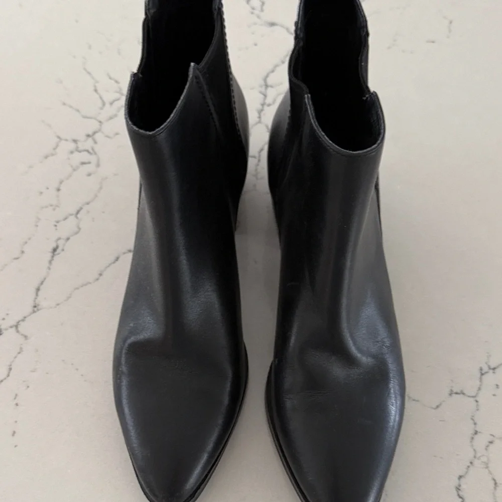NWT cole hann  Ankle Boots - Picture 4 of 6